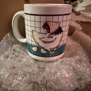 Vintage Interpur Barnyard Hen and Chicks Coffee Mug NIB
